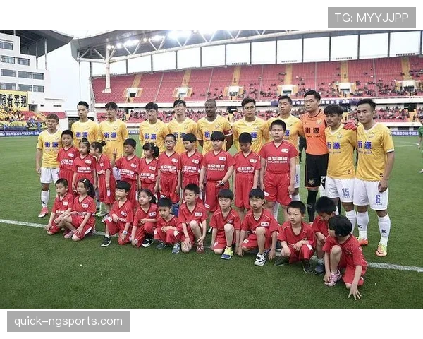 广州足球俱乐部中甲赛场持续历练，年轻阵容逐步积累经验